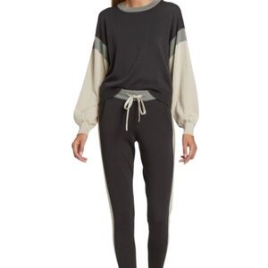MONROW Color Block Gray/Tan  Two-Piece Knit Jogger Set Size S/M